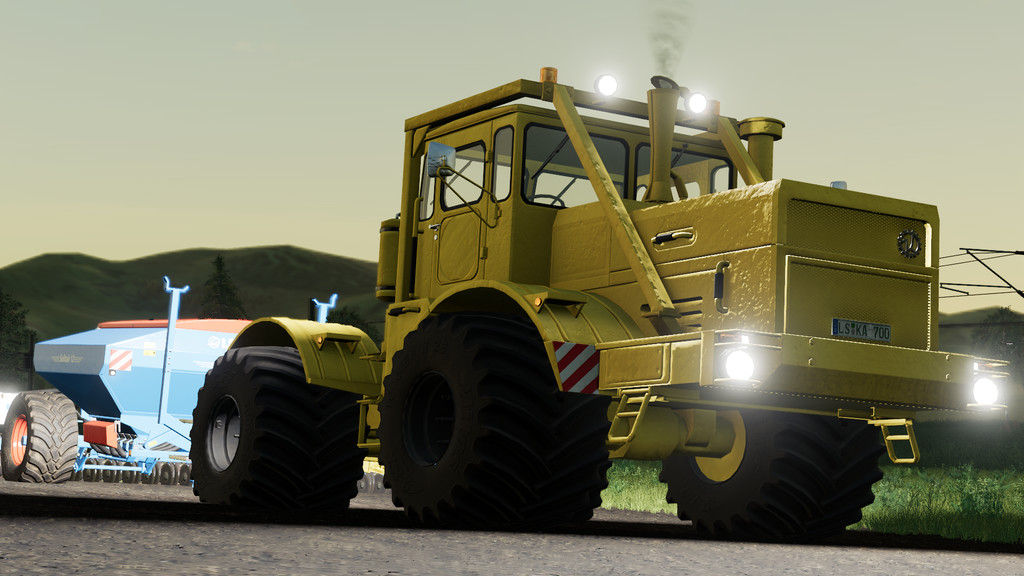 LS19,Traktoren,Ostalgie,,Kirovets K-700A