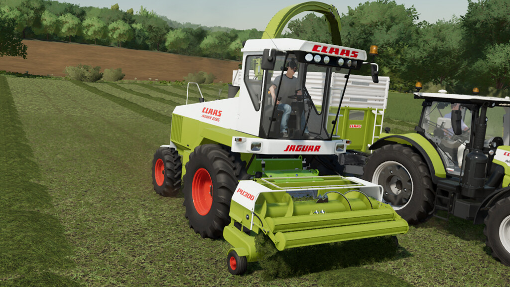 LS22,Selbstfahrer,Feldhäcksler,,CLAAS Jaguar 695